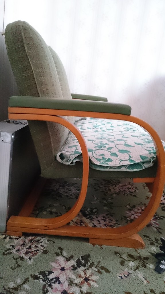Table de salle à manger en noyer huilé fabriquée en atelier